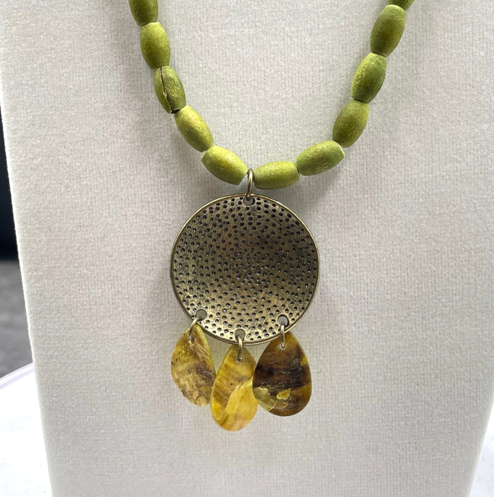 Vintage African Olive Dyed Wooden Beads Bohemian-Chic Charm Pendant Necklace